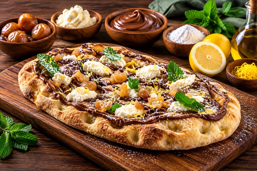 Pinsa Dulcis In Fundo à la crème de noisette et ricotta